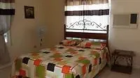 ** Hotel Rays Bed And Breakfast Hostel Kingston Jamajka